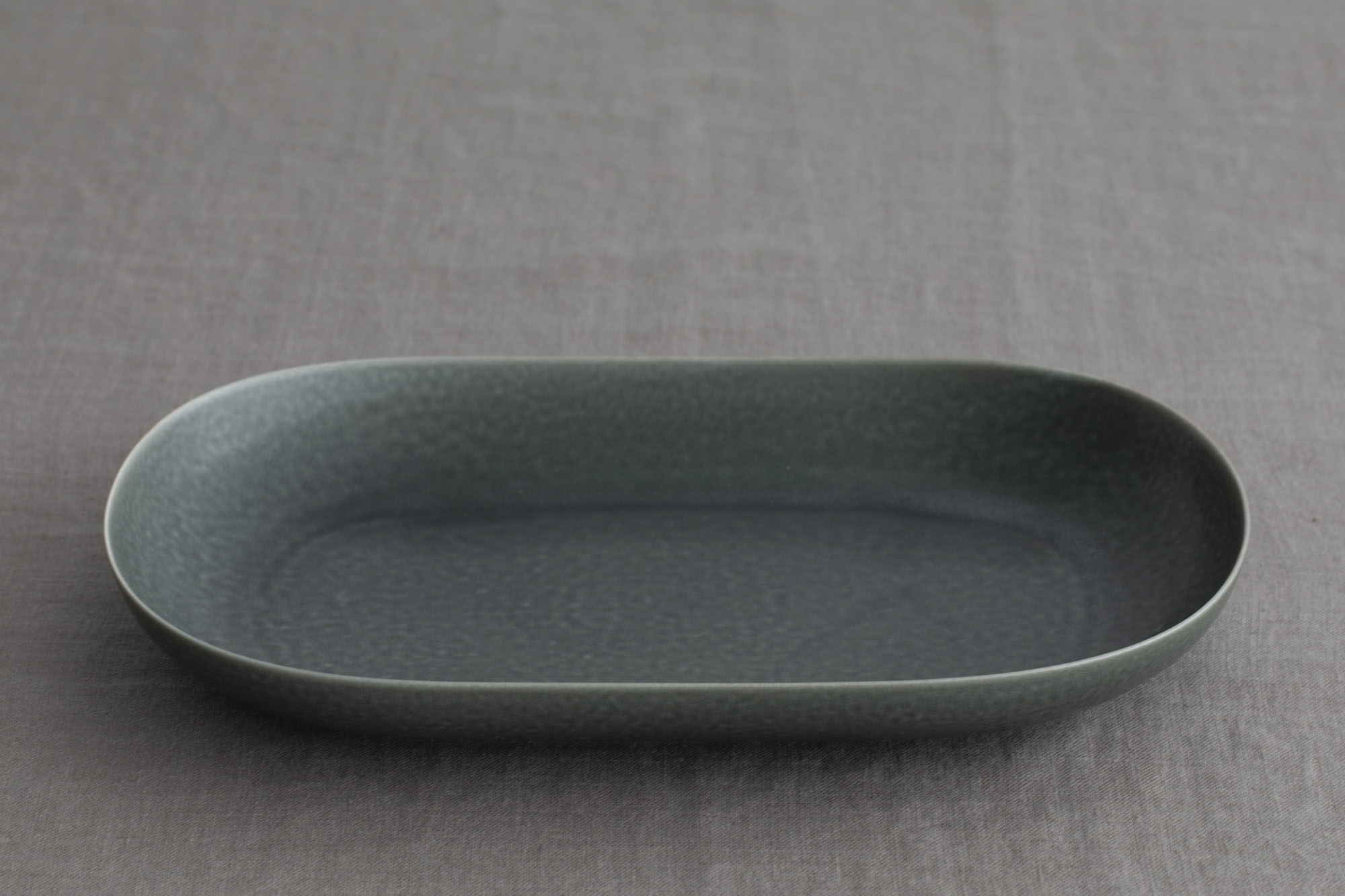 ReIRABO oval plate L - yumiko iihoshi porcelain 公式オンライン