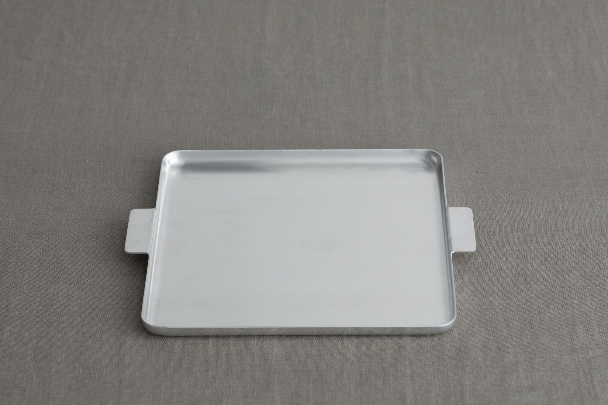 aluminum tray square - yumiko iihoshi porcelain 公式オンラインショップ